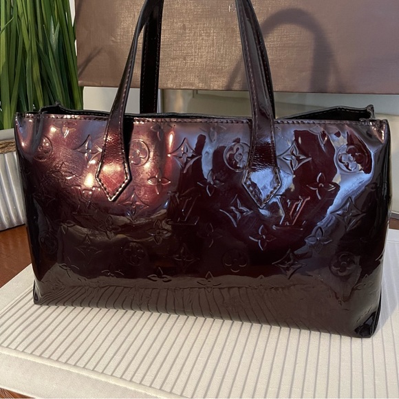 Louis Vuitton Wilshire PM Rouge Fauvist & Vernis Amarante Sarah Wallet Set - Picture 4 of 17